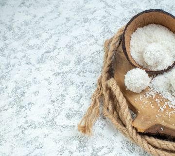 toasted desiccated coconut