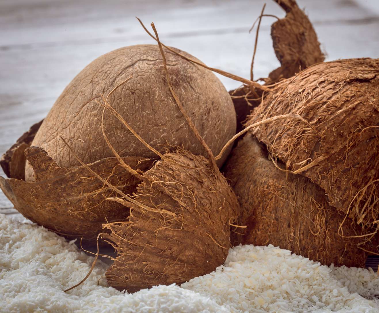 what is dry coconut