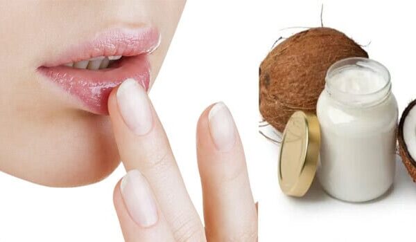 Here's How To Make Coconut Oil Lip Balm Here's How To Make Coconut Oil Lip Balm