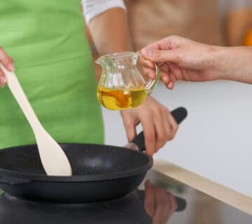 Know the Pros and Cons of Cooking with RBD Coconut Oil
